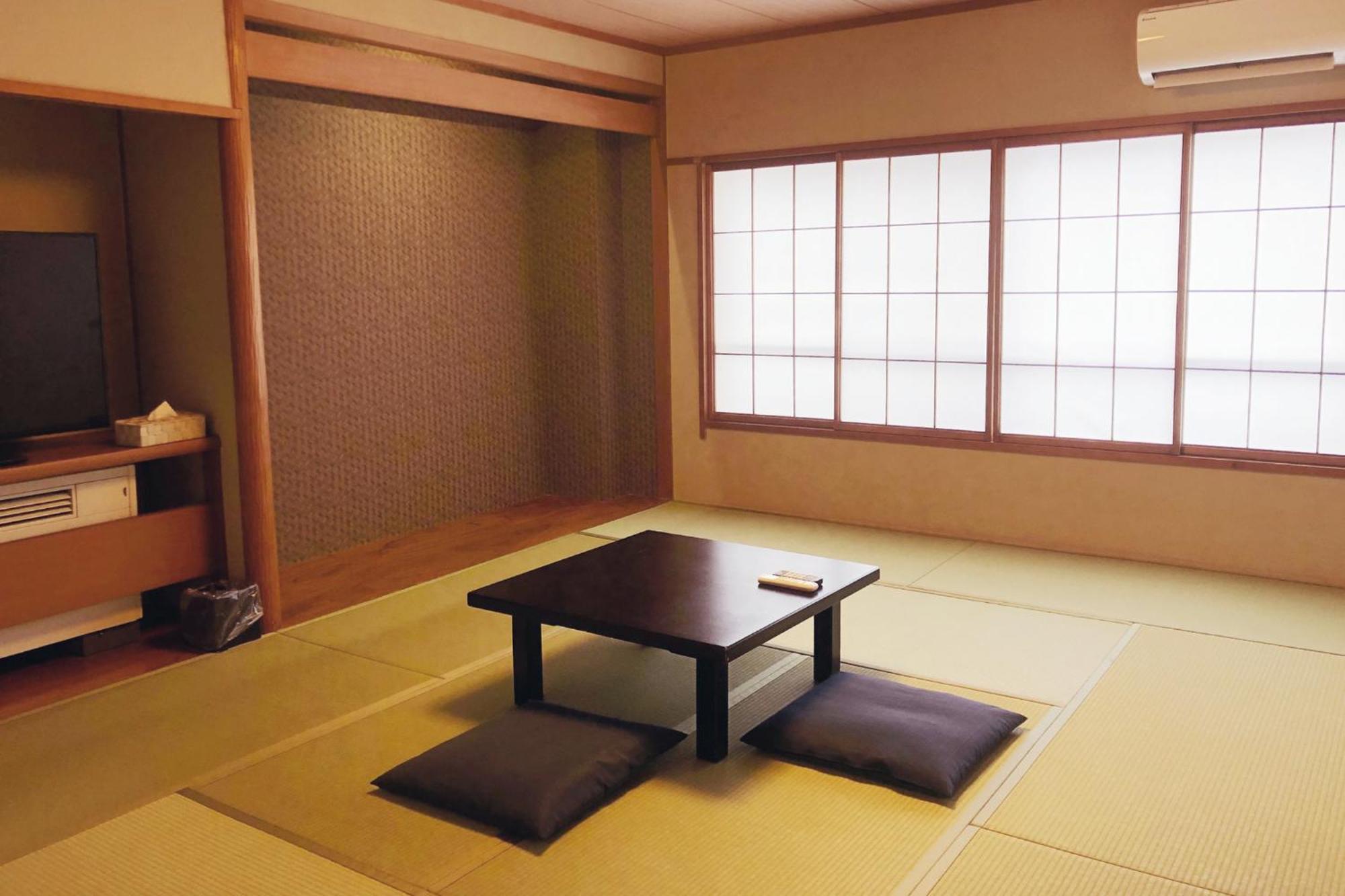 Ooedo Onsen Monogatari Premium Yamanaka Grand Hotel คากะ ภายนอก รูปภาพ