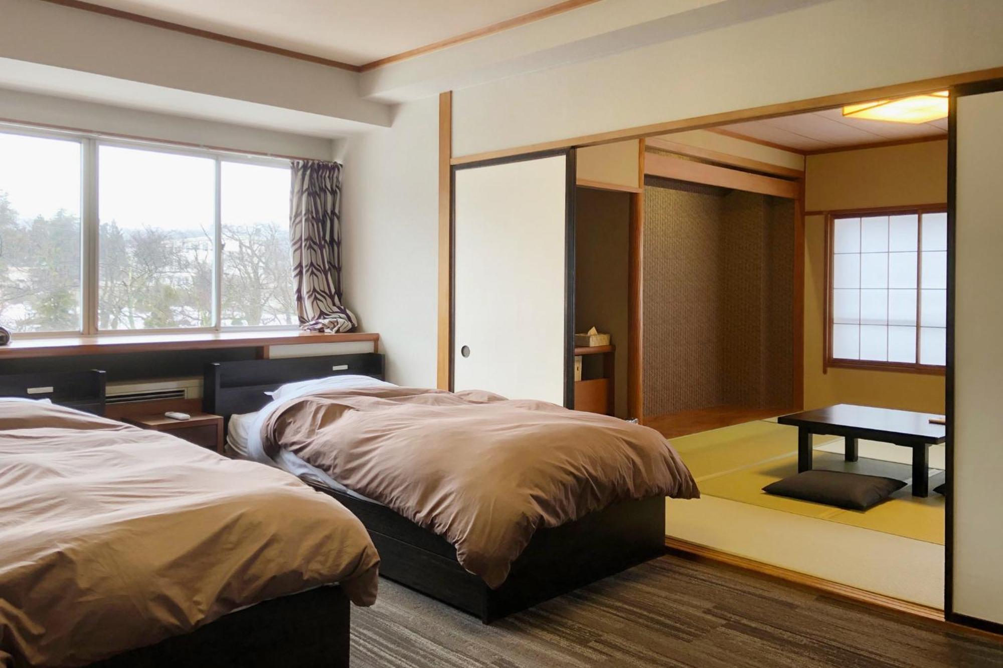 Ooedo Onsen Monogatari Premium Yamanaka Grand Hotel คากะ ภายนอก รูปภาพ