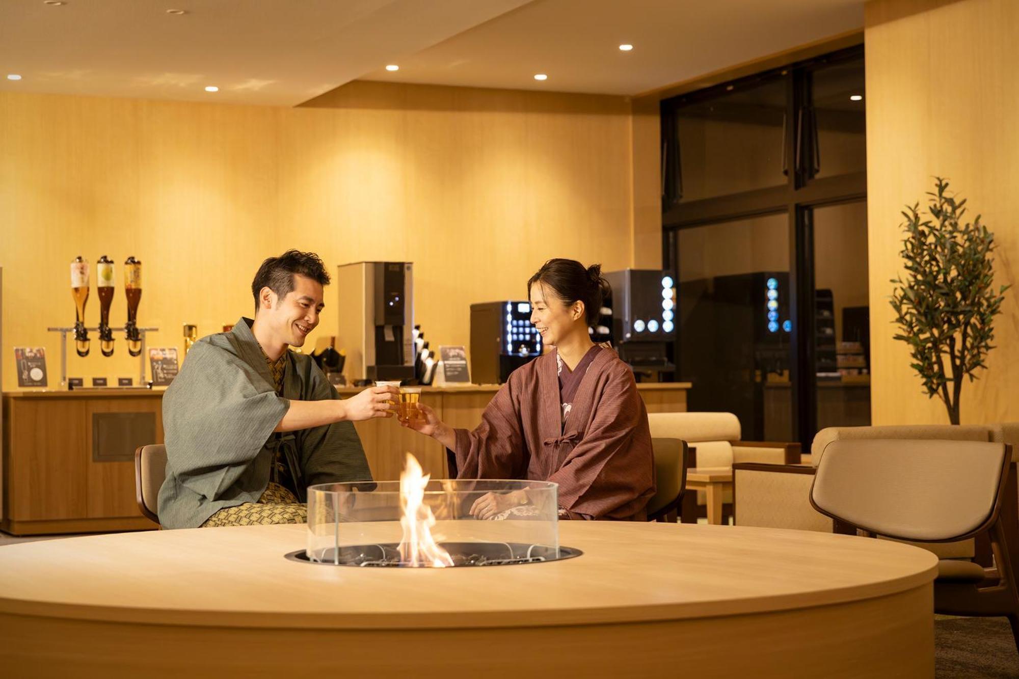 Ooedo Onsen Monogatari Premium Yamanaka Grand Hotel คากะ ภายนอก รูปภาพ
