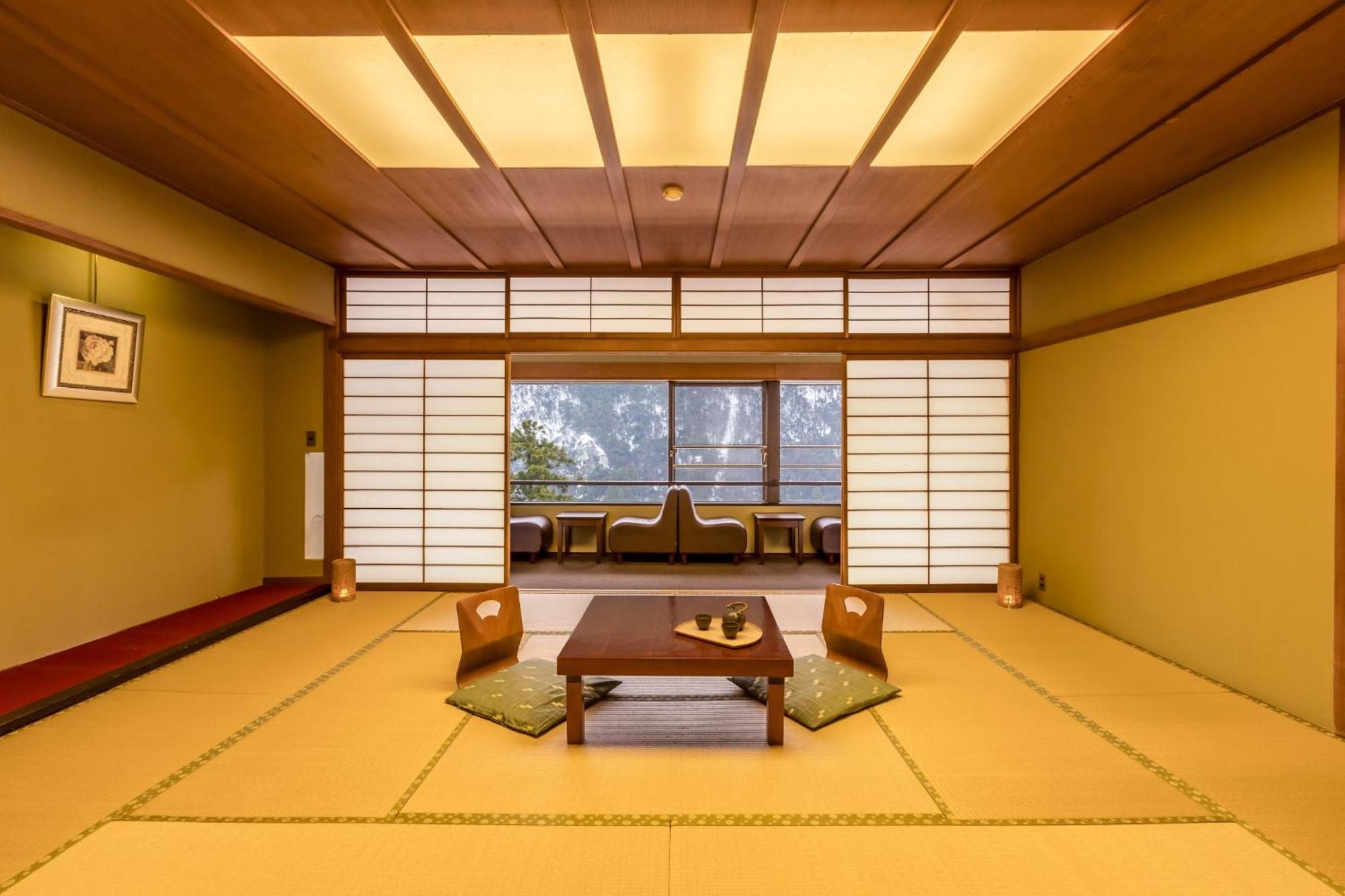 Ooedo Onsen Monogatari Premium Yamanaka Grand Hotel คากะ ภายนอก รูปภาพ